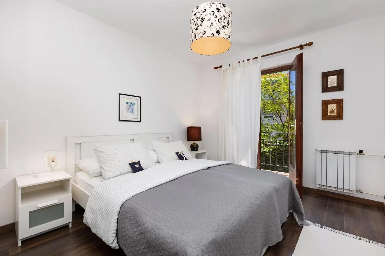 Apartments Gogsy Malinska 0*,  Croatia