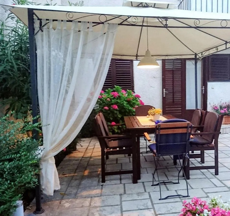 Apartments Gogsy Malinska